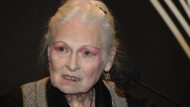 Vivienne Westwood priveste trista