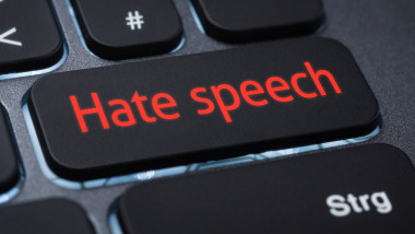 tasta de laptop hate speech