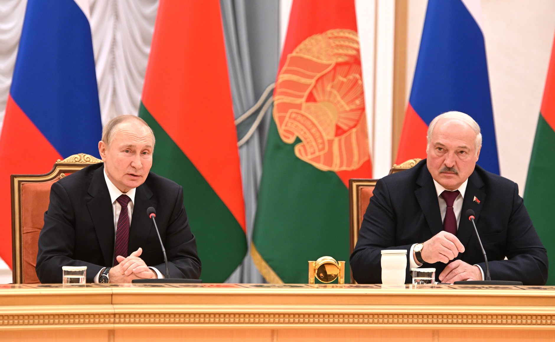 Zelenski vizitează orașul Bakhmut din Donbas. ISW: Putin nu a reușit să-l convingă pe Lukașenko să intre în război împotriva Ucrainei