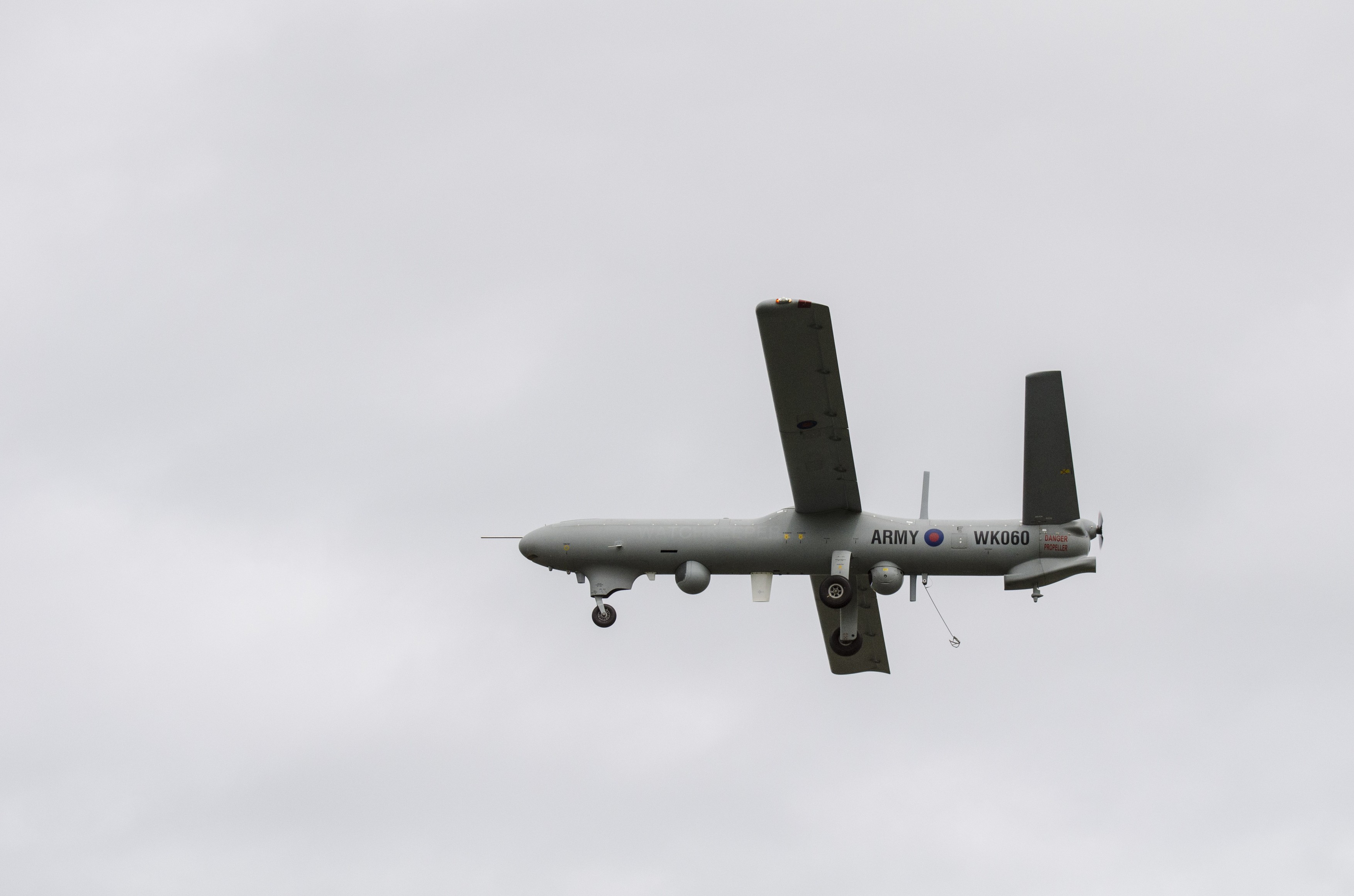 Ce se întâmplă cu dronele Watchkeeper X contractate de MApN: Radu Miruță vorbește despre rezilierea contractului. Poziția Elbit Systems