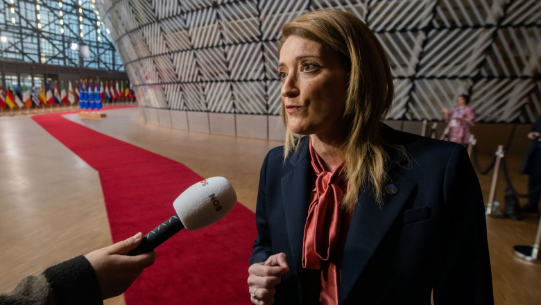 Roberta Metsola on arrival for the European summit, intervievata