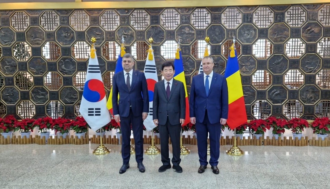 Ciucă și Ciolacu au ajuns în Coreea de Sud și au fost primiți de președintele parlamentului