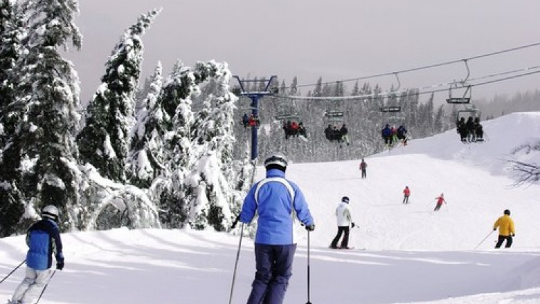 oameni la schi