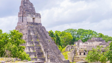 ruine antice mayase din guatemala