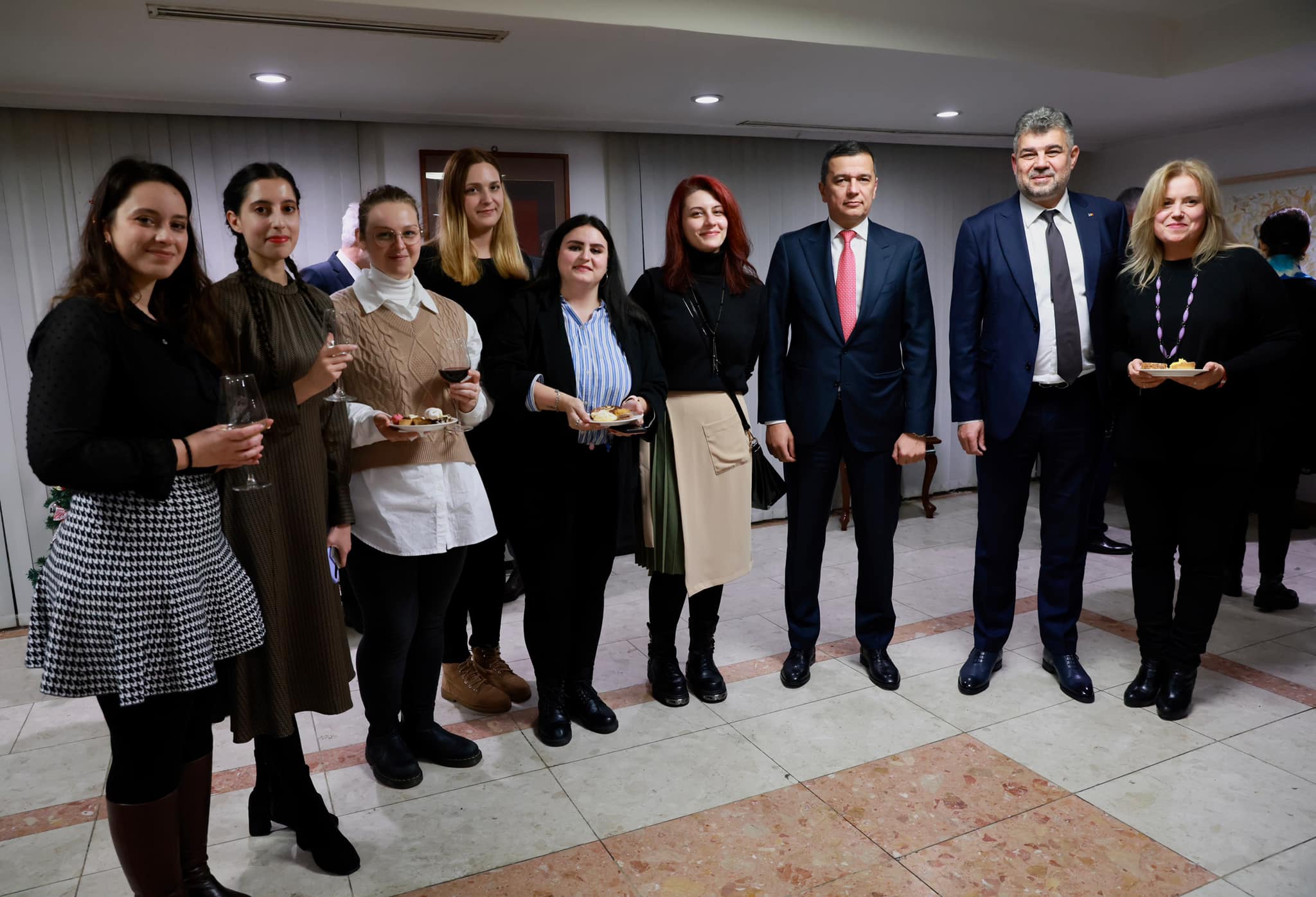 Ciolacu a fost impresionat de comunitatea românească din Seul şi de sud-coreeanul "Ioan", care i-a cântat la nai