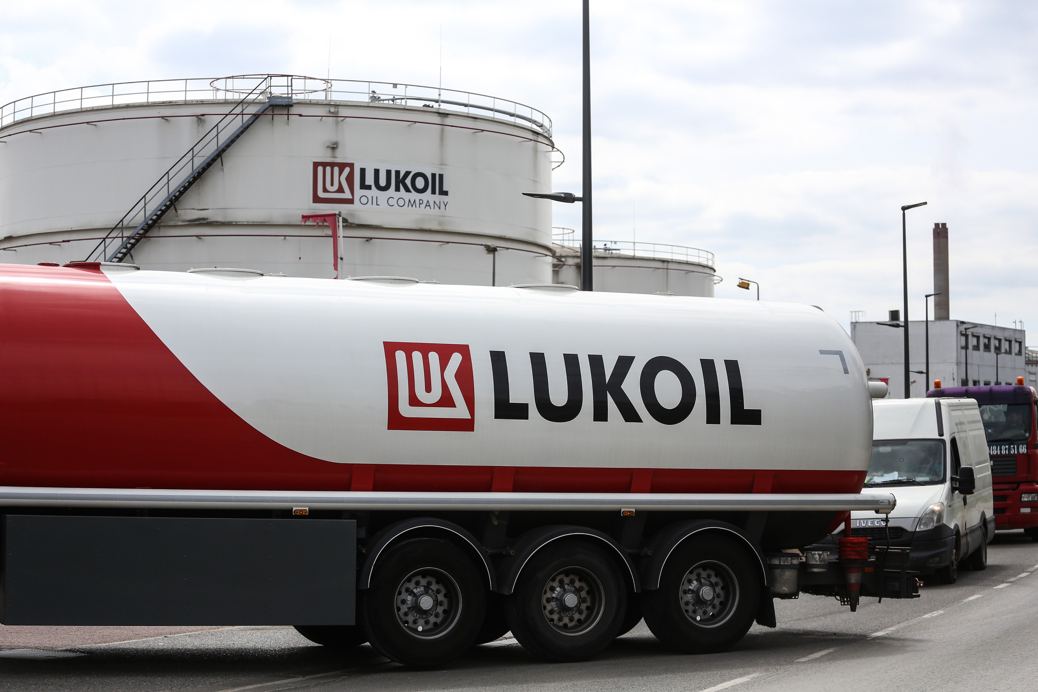 Cum alimentează autoritățile din România cu milioane de euro o companie cu acționariat rusesc