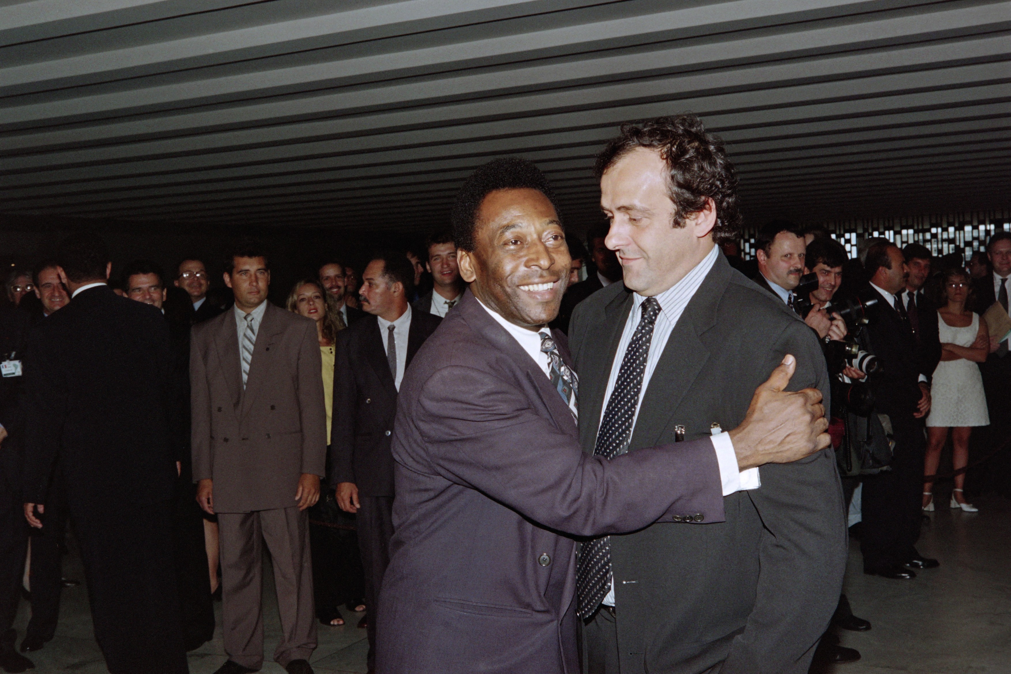 Celebrul Platini, la moartea lui Pele: "La școala, mă semnam Peleatini. Era Pele, parte a visurilor mele"