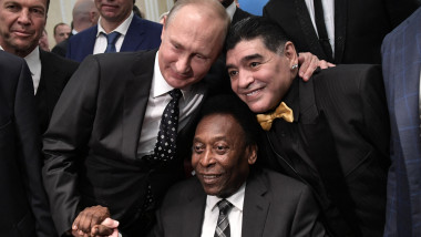 Pele și Maradona împreuna cu Vladimir Putin în anul 2017