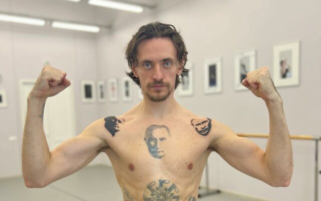 Un teatru din Italia a anulat spectacolele unui balerin de origine ucraineană care are tatuaje cu Putin
