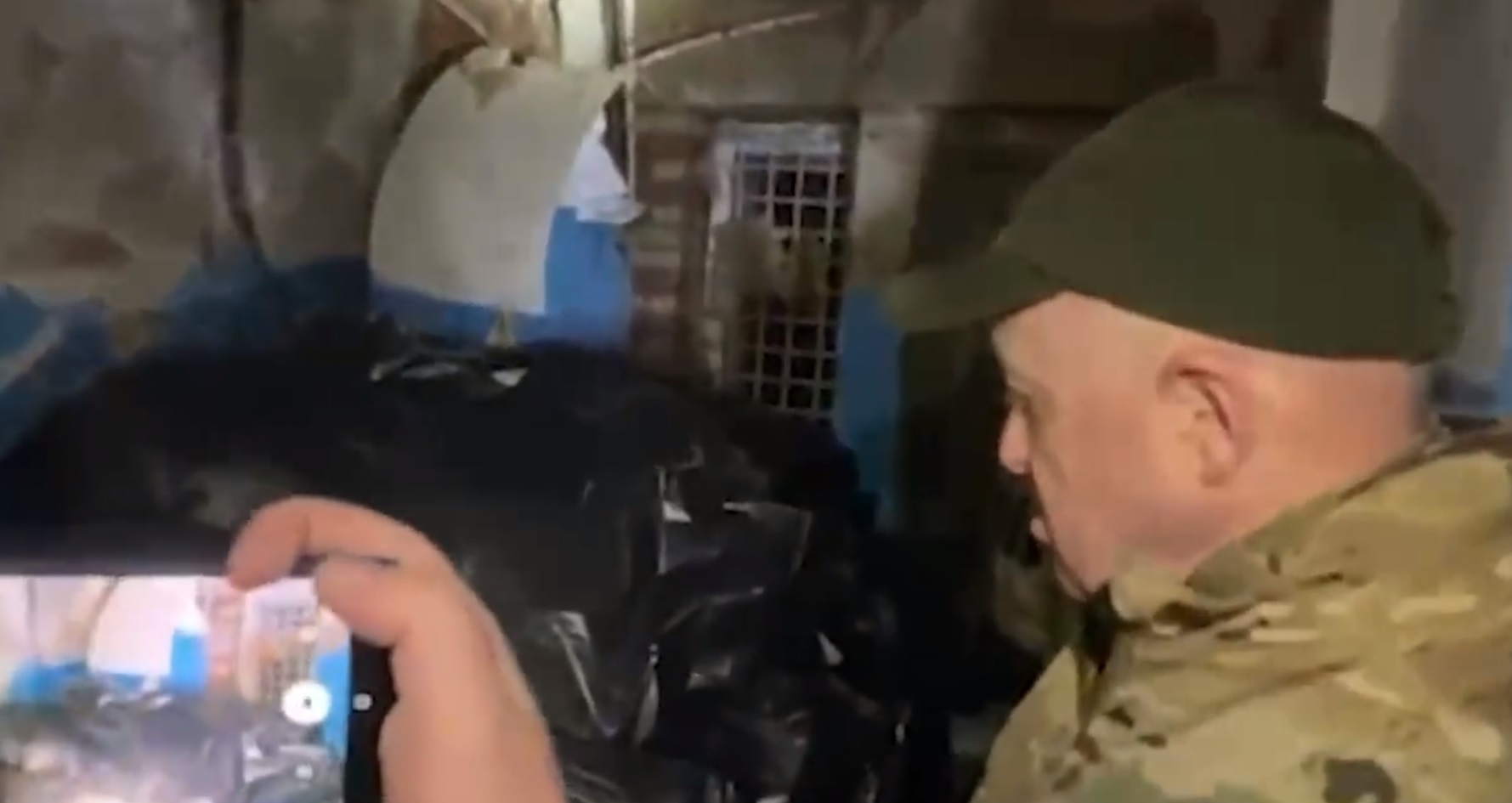 Filmare sumbră cu Evgheni Prigojin printre cadavrele mercenarilor lui. "Contractul lor s-a terminat. La mulţi ani, oameni buni!"