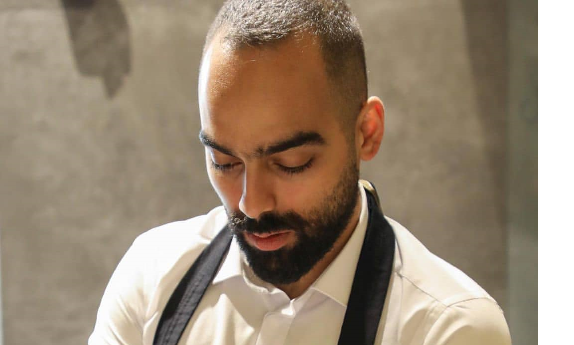 Un celebru bucătar și influencer din Iran a fost arestat. Care e, de fapt, semnificația rețetei de cotlete postate pe Instagram