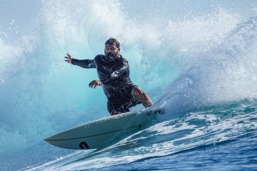 Celebrul surfer „Mad Dog” a murit în valurile uriașe de la Nazaré
