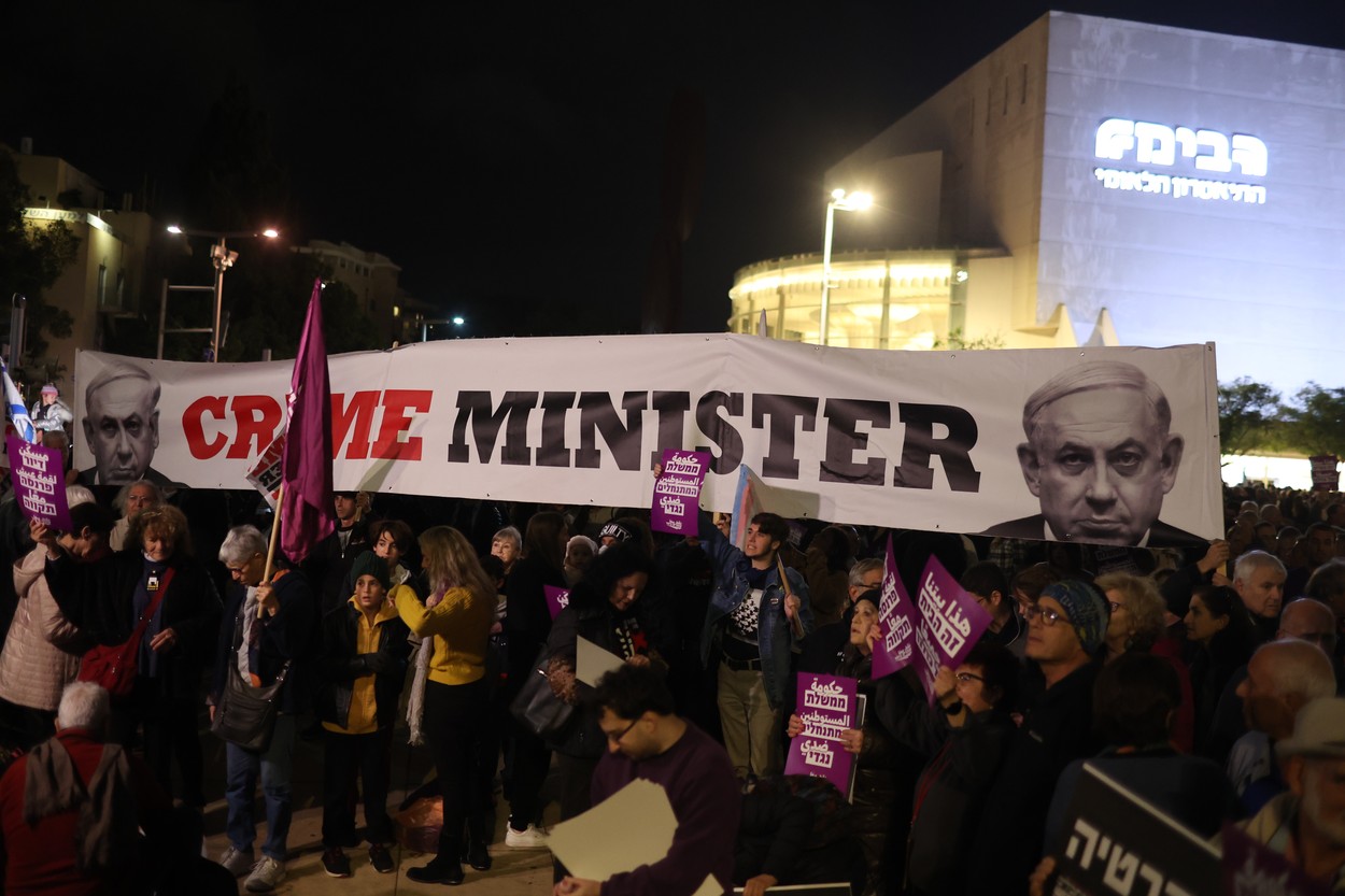 VIDEO Marş de amploare împotriva lui Netanyahu la Tel Aviv: „Extremiştii sunt pe punctul de a-şi desfăşura forţele”