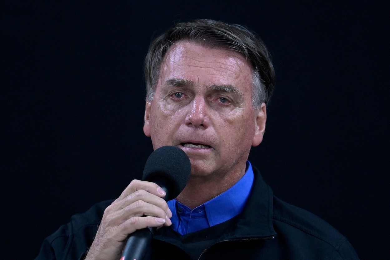Bolsonaro s-a internat într-un spital din SUA la o zi după ce suporterii săi au ocupat Congresul