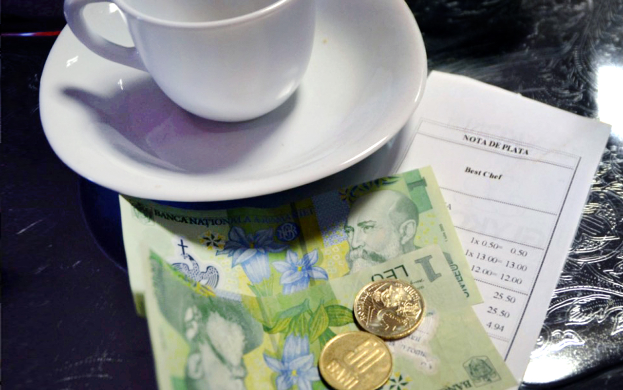 Surse: Guvernul a decis ca TVA-ul pentru sectorul HoReCa să rămână la 11%. Ce spunea ministrul Finanțelor în urmă cu o lună