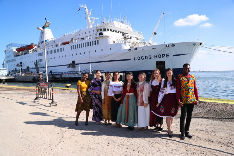 Largest floating library "Logos Hope" in Egypt