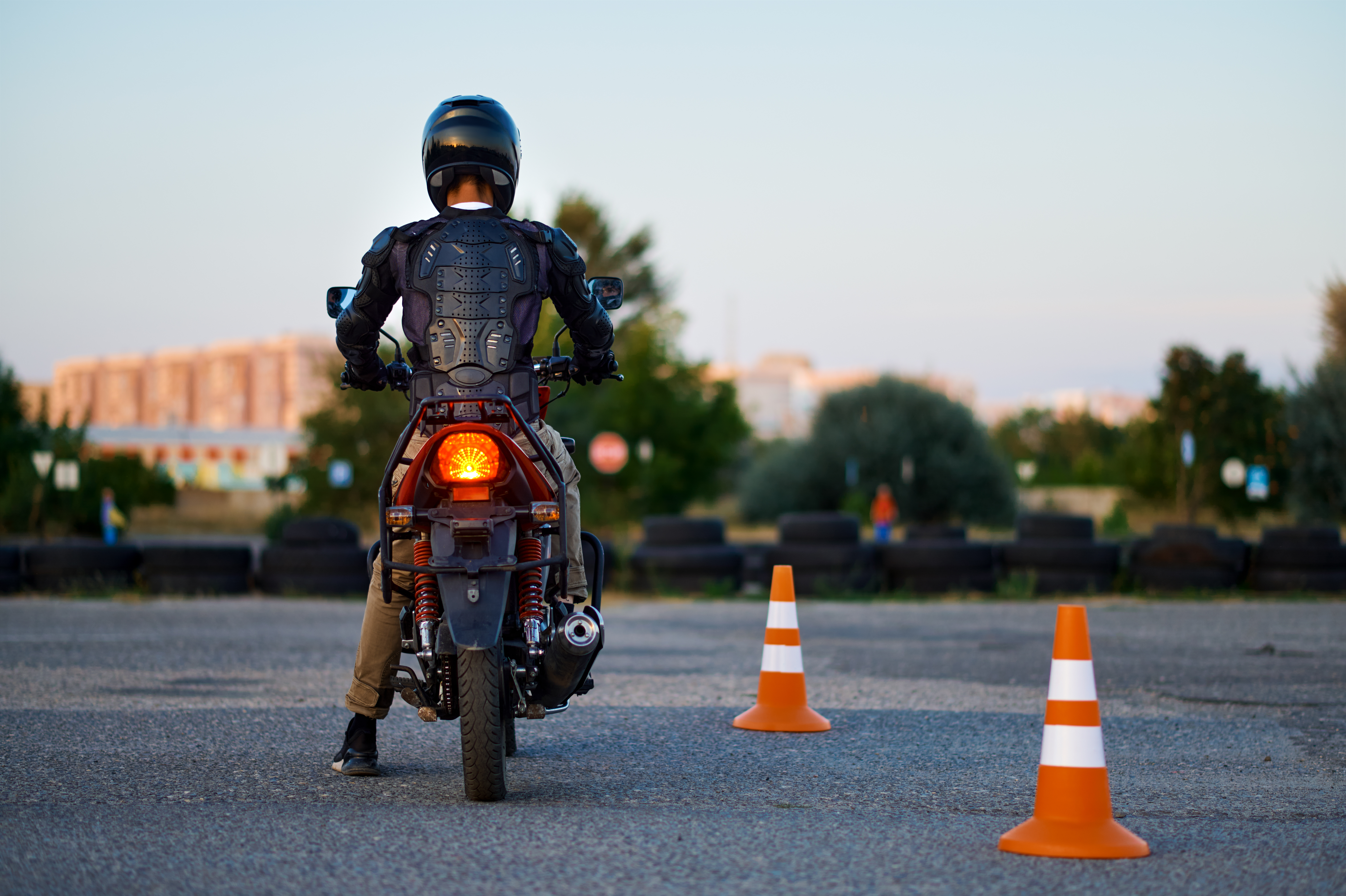 Examen mai greu pentru permisul de motocicletă. Cum va arăta proba de traseu