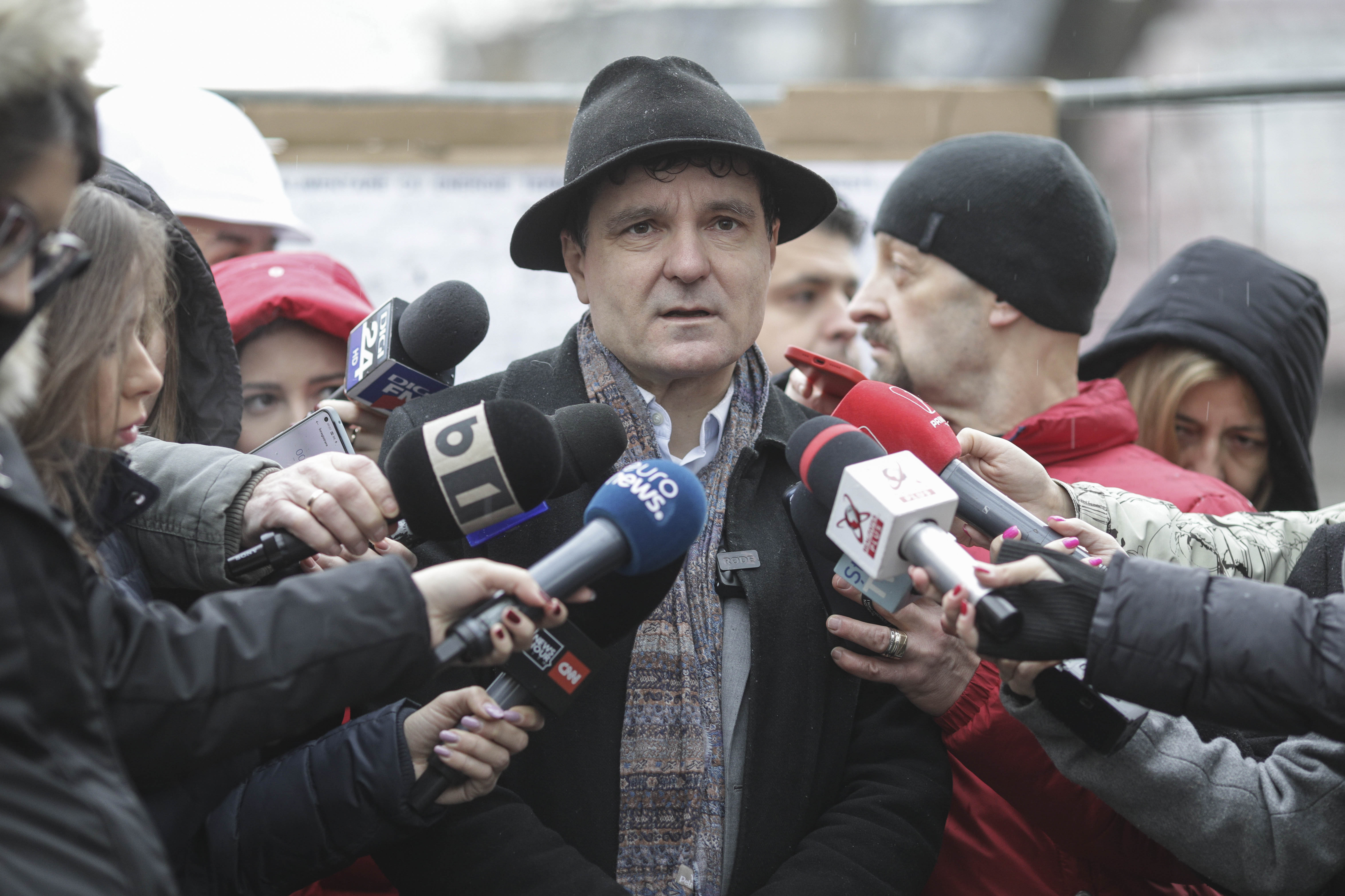 Nicuşor Dan despre bugetul care prevede cumpărarea de coşuri de gunoi cu 600 de euro bucata: Am fost obligaţi să trecem acele sume