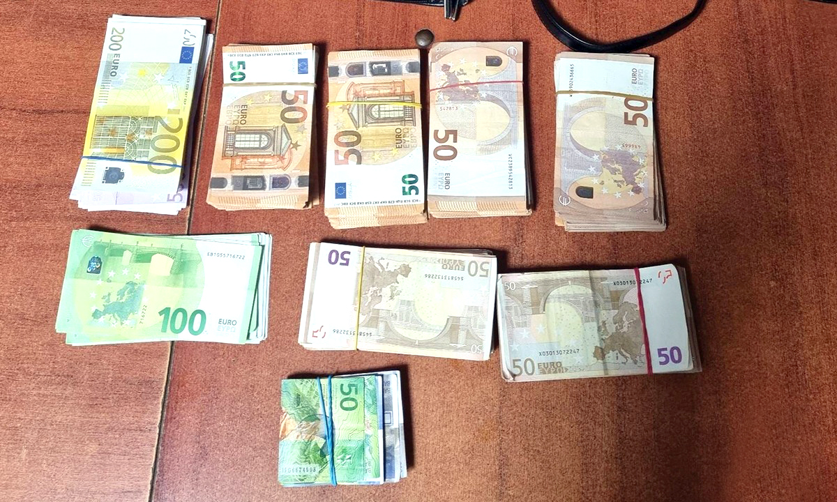 Cum funcționa rețeaua de la frontiera cu R. Moldova. Vameși acuzați că cereau până la 250 de euro celor care se grăbeau spre Vest