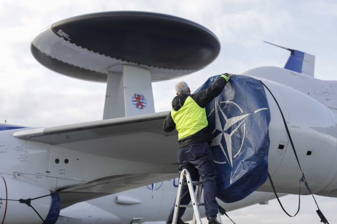 INSTANT_AWACS_OTOPENI_0009_INQUAM_Photos_George_Calin