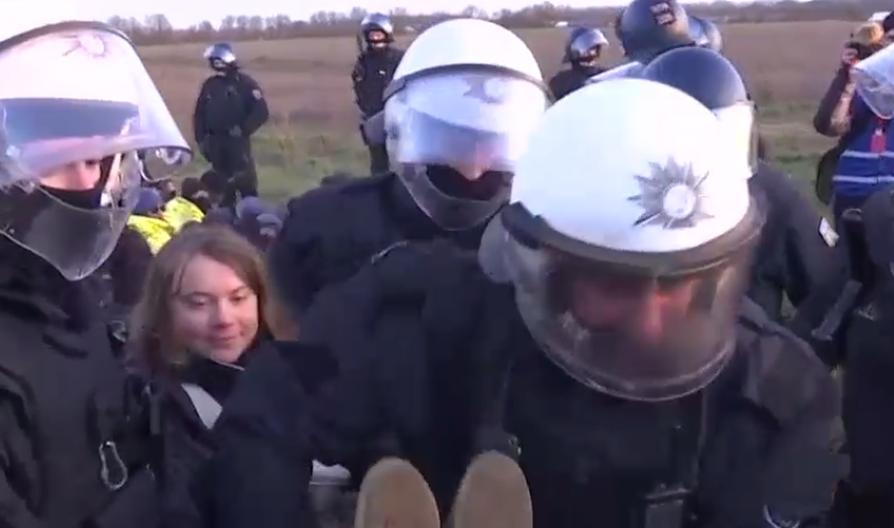 Greta Thunberg a fost reținută în timpul unui protest, în Germania