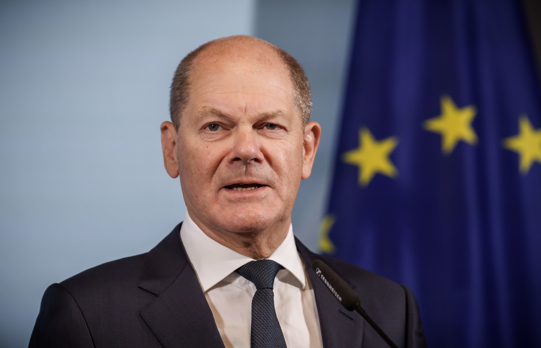 Scholz, în discuții cu aliații despre trimiterea de tancuri Ucrainei: „Trebuie să evităm un război între Rusia și NATO”