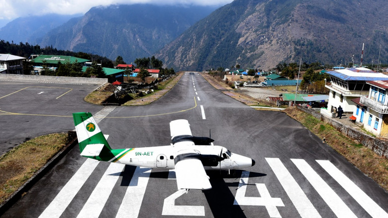 Aeroportul Lukla din Nepal.