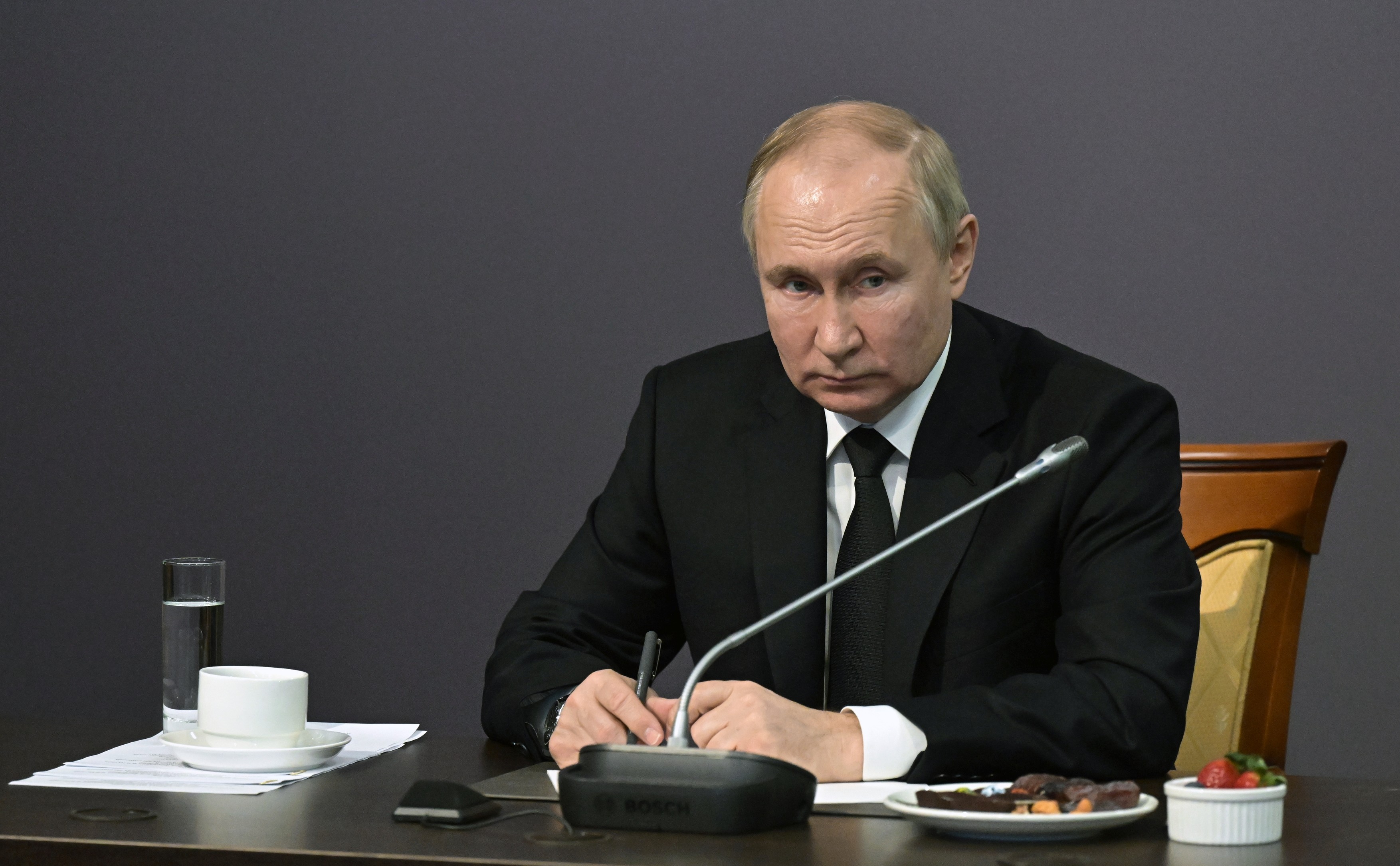Putin a convocat Consiliul de Securitate la Moscova