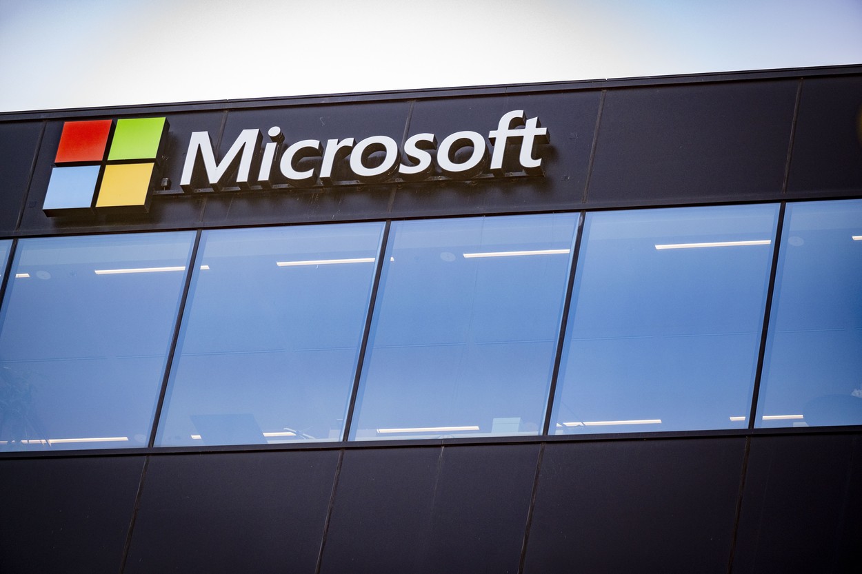 In asteptarea recesiunii, Microsoft concediaza 10.000 de angajati