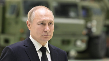 Putin a vizitat o fabrică de armament din St. Petersburg
