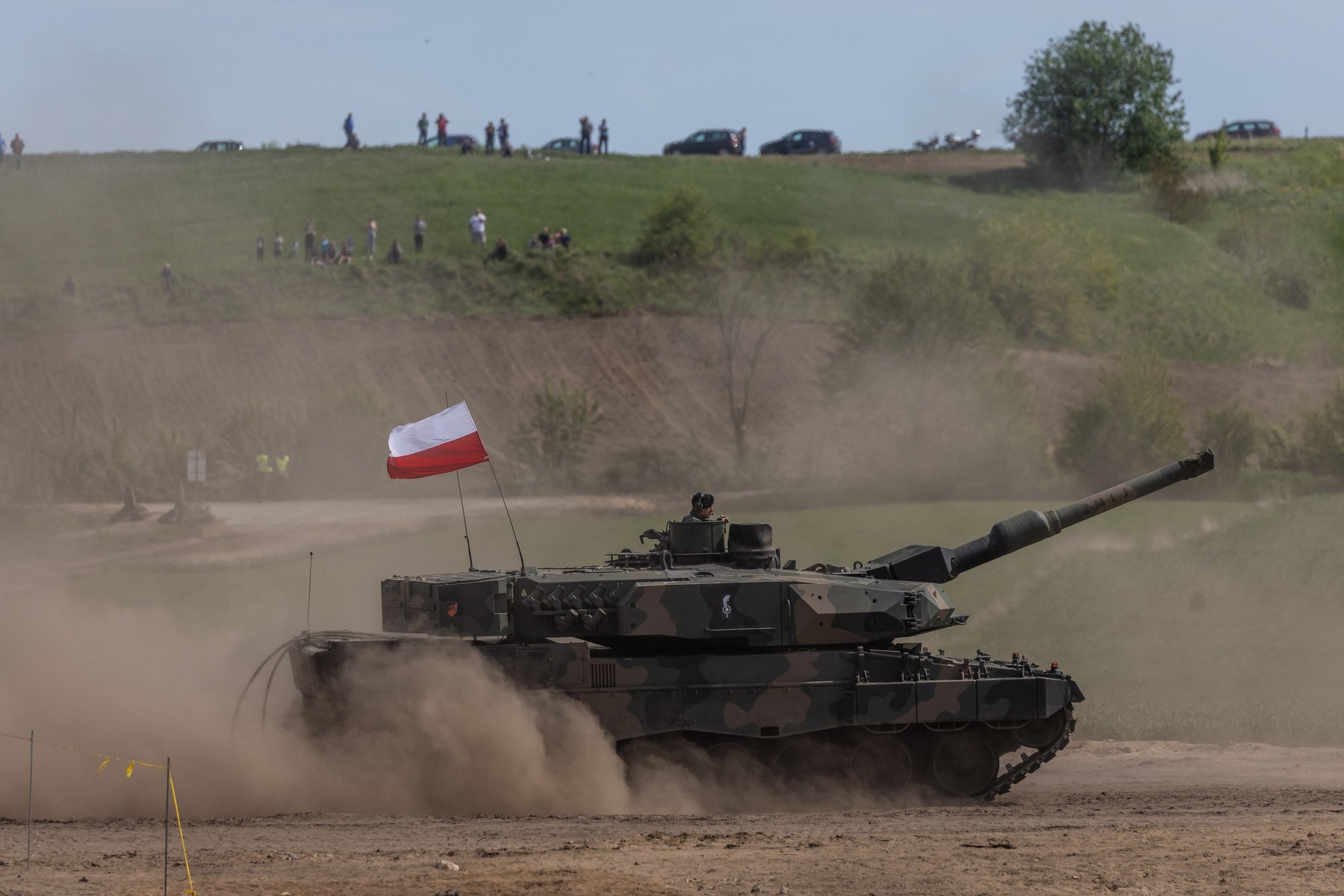 Scandalul „Tancuri pentru Ucraina”: Polonia amenință că va trimite Kievului blindate Leopard, fără să mai aștepte aprobarea Germaniei