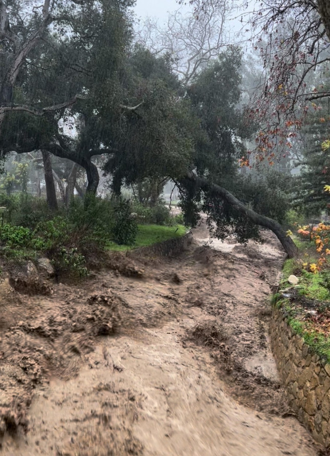 inundatii in montecito california