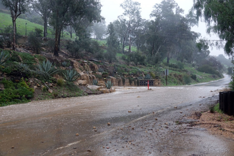 inundatii in montecito california