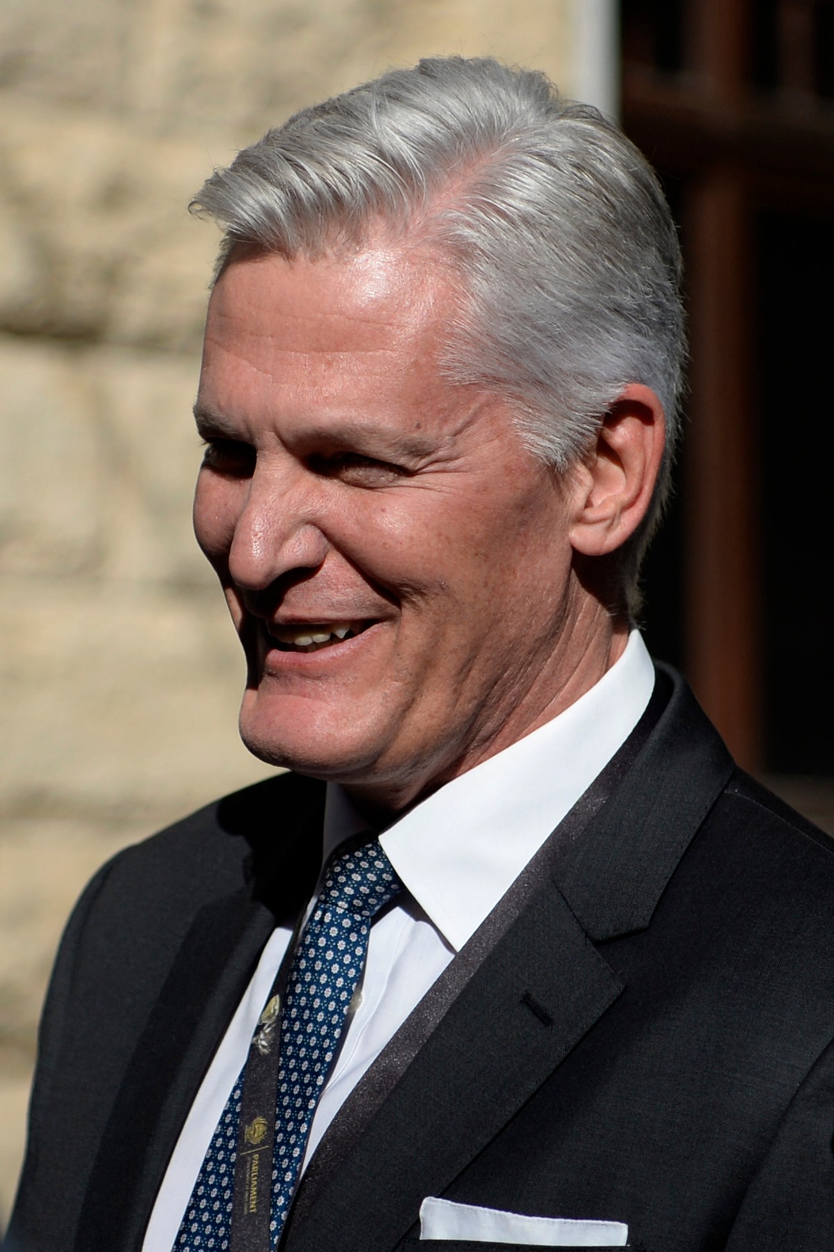 Șeful uneia dintre cele mai mari companii din Africa de Sud a fost otrăvit cu cianură după ce s-a certat cu partidul aflat la guvernare