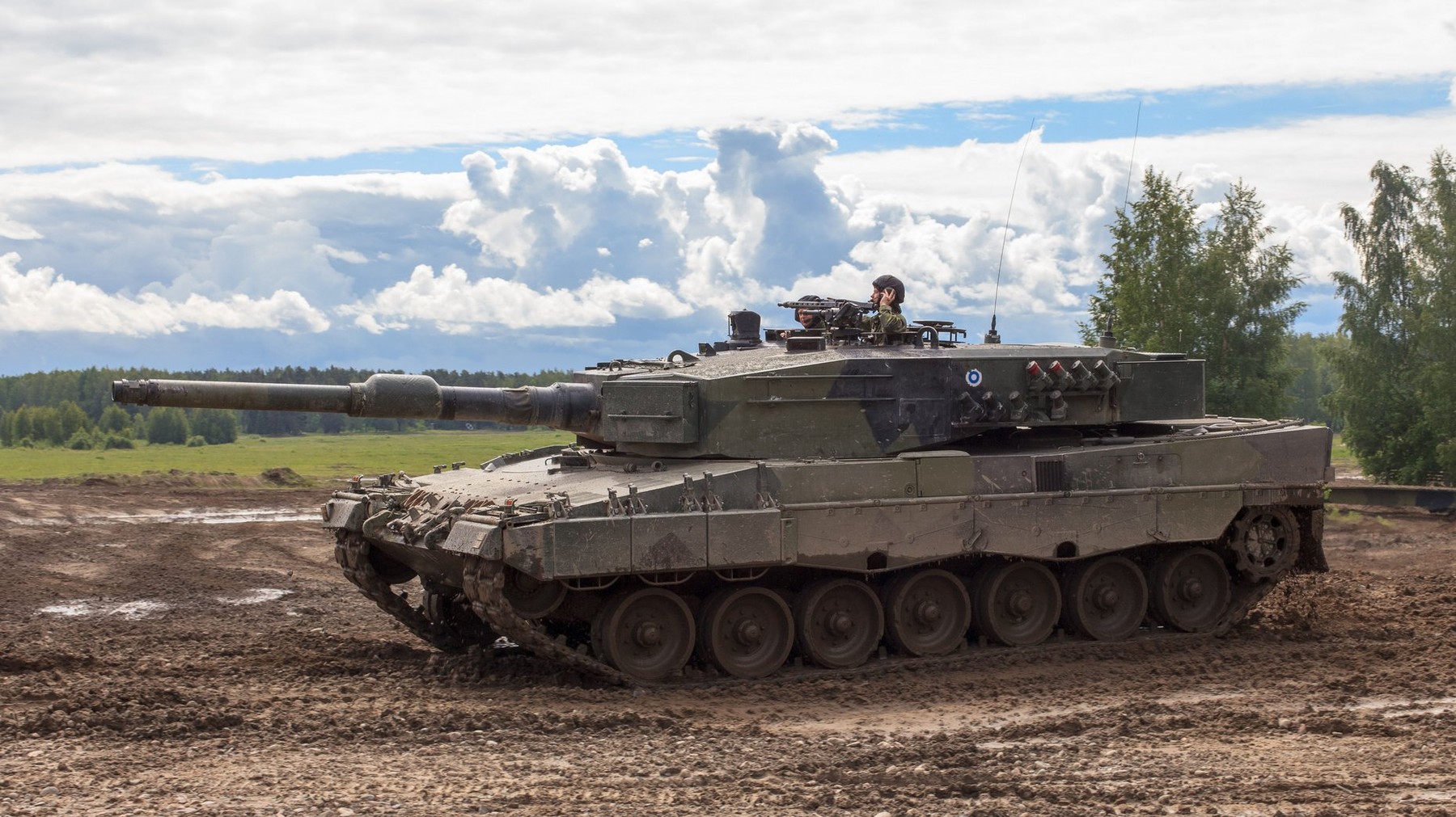 Polonia trimite Ucrainei tancuri Leopard. Duda: „Vrem să fie o coaliție internațională”