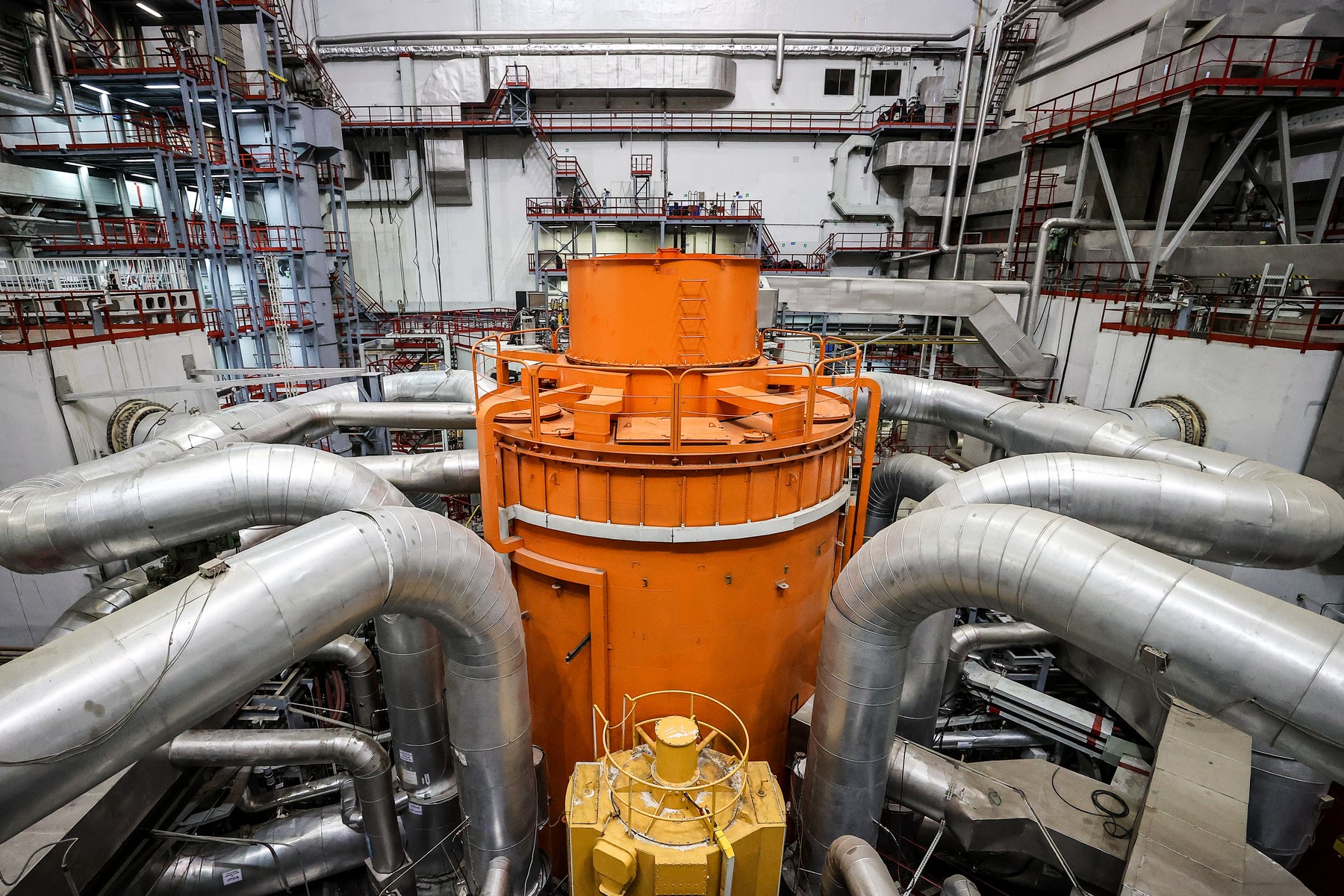 Arabia Saudită vrea să-și folosească resursele de uraniu pentru energie. Statul plănuiește să construiască 16 reactoare nucleare