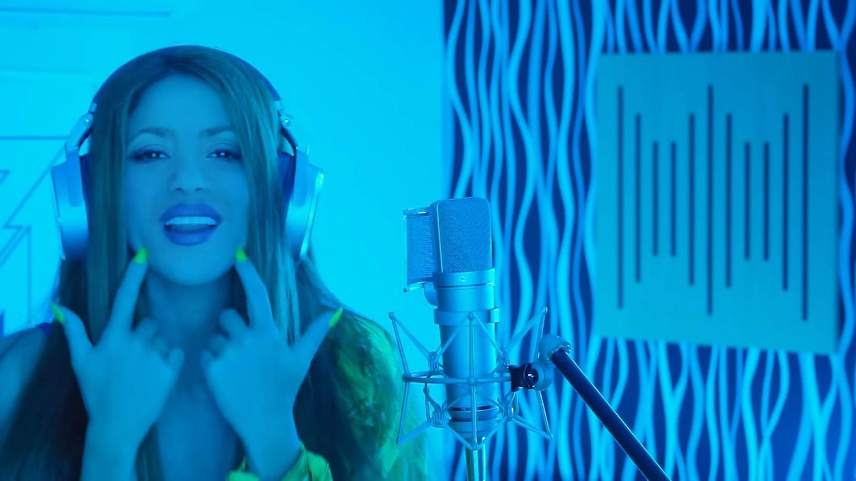 Shakira îl critică pe Piqué pe ritmuri latino. ”O lupoaică aşa ca mine nu este pentru un tip ca tine”. Piesa, vizualizată masiv