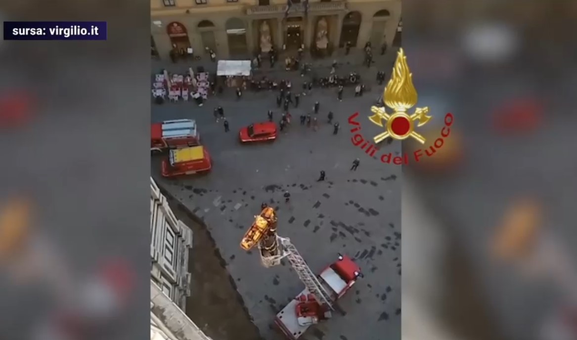 VIDEO Misiune de salvare la înălțime: Un turist a leșinat în cupola Catedralei Santa Maria del Fiore din Florența