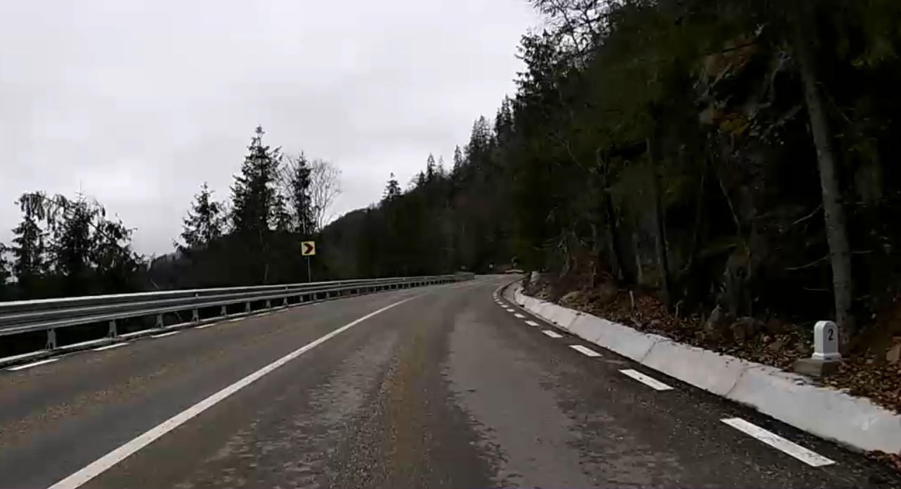 România are o nouă șosea spectaculoasă. Cum arată Drumul Apusenilor, dat recent în folosință