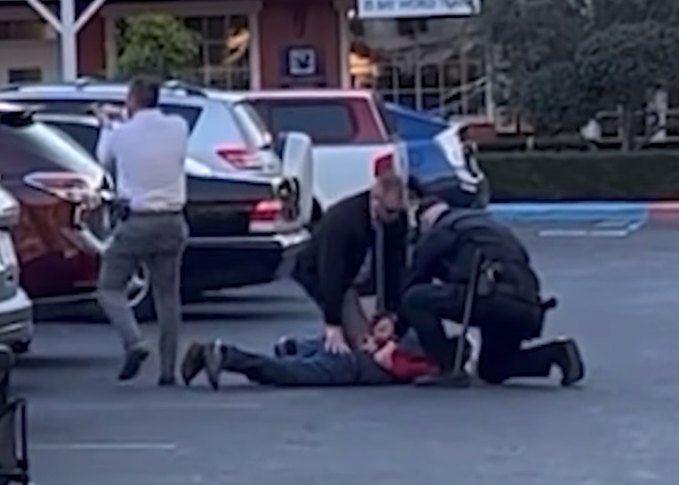 California sub teroare. Încă două atacuri armate, soldate cu cel puțin 7 morți, toți muncitori chinezi