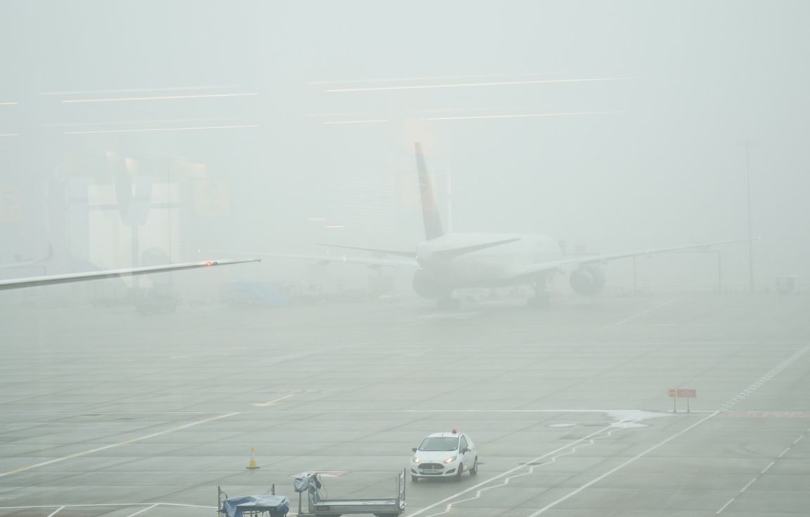 Ceața blochează aeroportul din Craiova. Mai multe curse au fost anulate