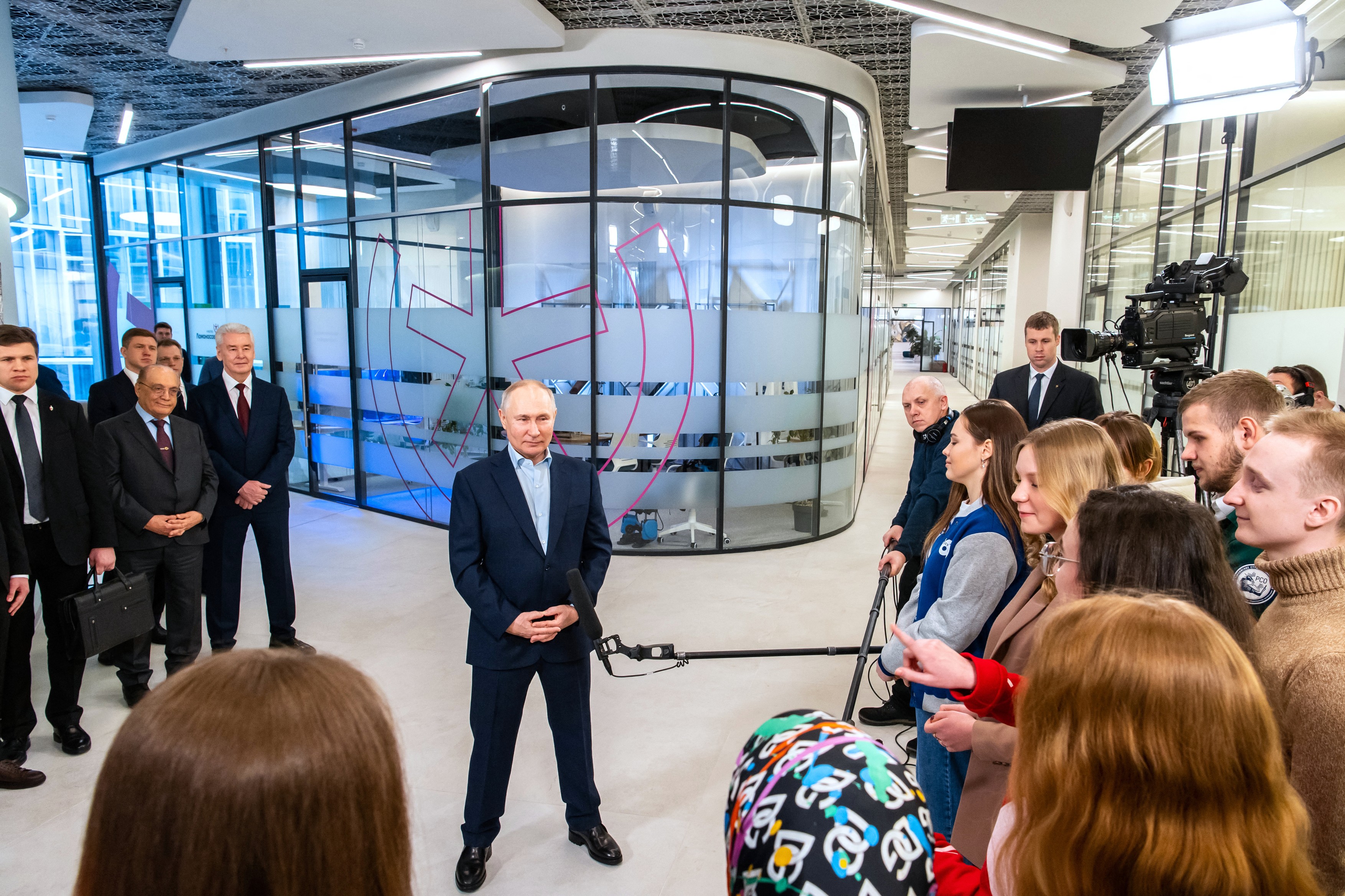 Putin vrea jumătate de milion de studenți străini în universitățile din Rusia. Motivele din spatele ordinului dictatorului
