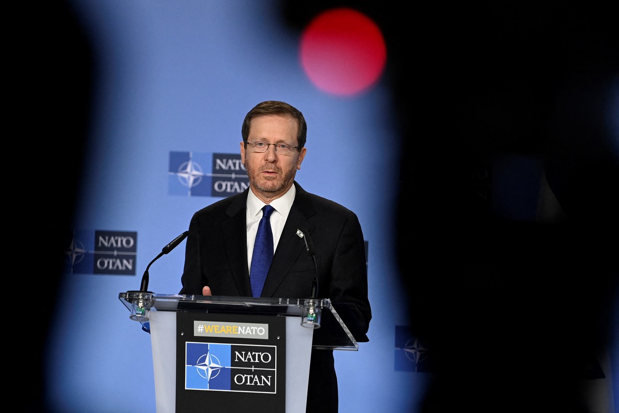 Preşedintele Israelului cere NATO să adopte „cea mai fermă poziție” față de Iran. „Ameninţarea este acum la porţile Europei”