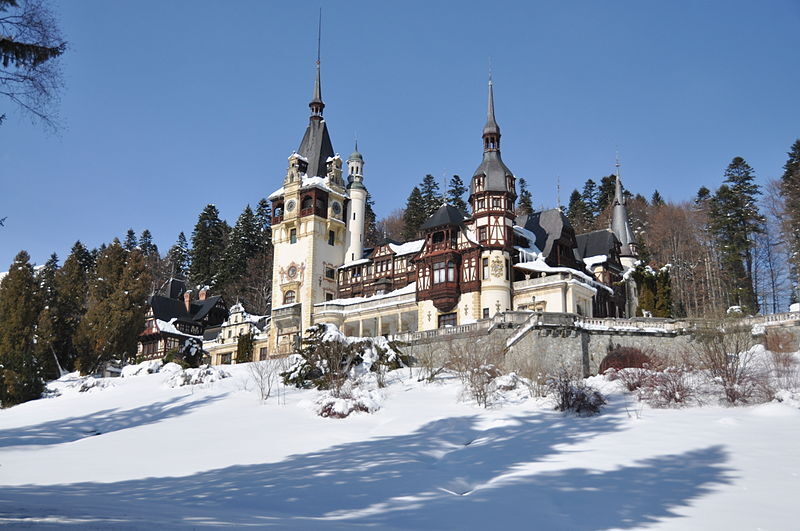 Staţiunea Sinaia este afectată de o pană totală de curent. Spitalul funcţionează cu generatoare
