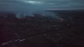 imagine din dronă cu orașul ucrainean vugledar cuprins de fum din cauza luptelor
