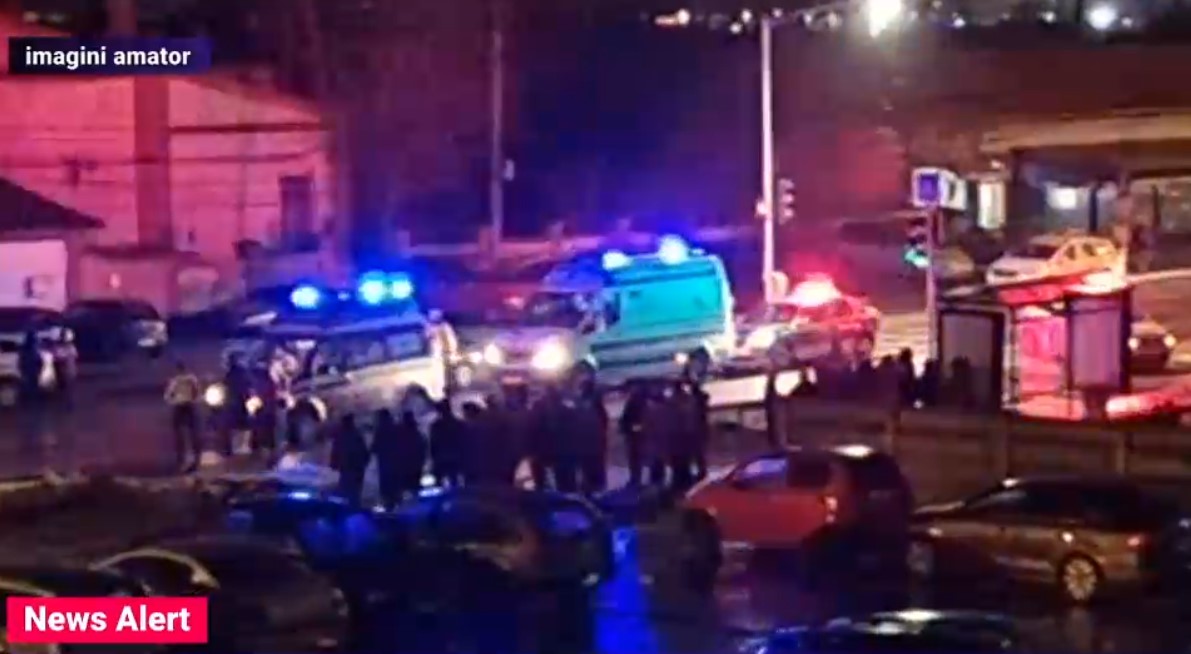 Un copil de 10 ani a murit, după ce a fost lovit de o mașină în timp ce traversa strada