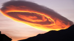 Acest nor este cunoscut sub denumirea de „nor lenticular”