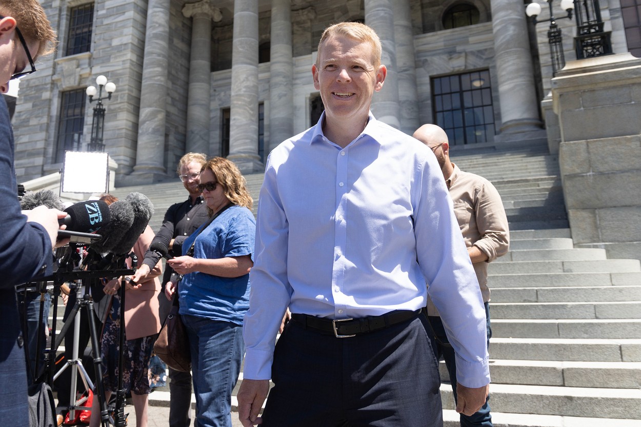 Chris Hipkins a fost desemnat viitor prim-ministru al Noii Zeelande după demisia surprinzătoare a Jacindei Ardern