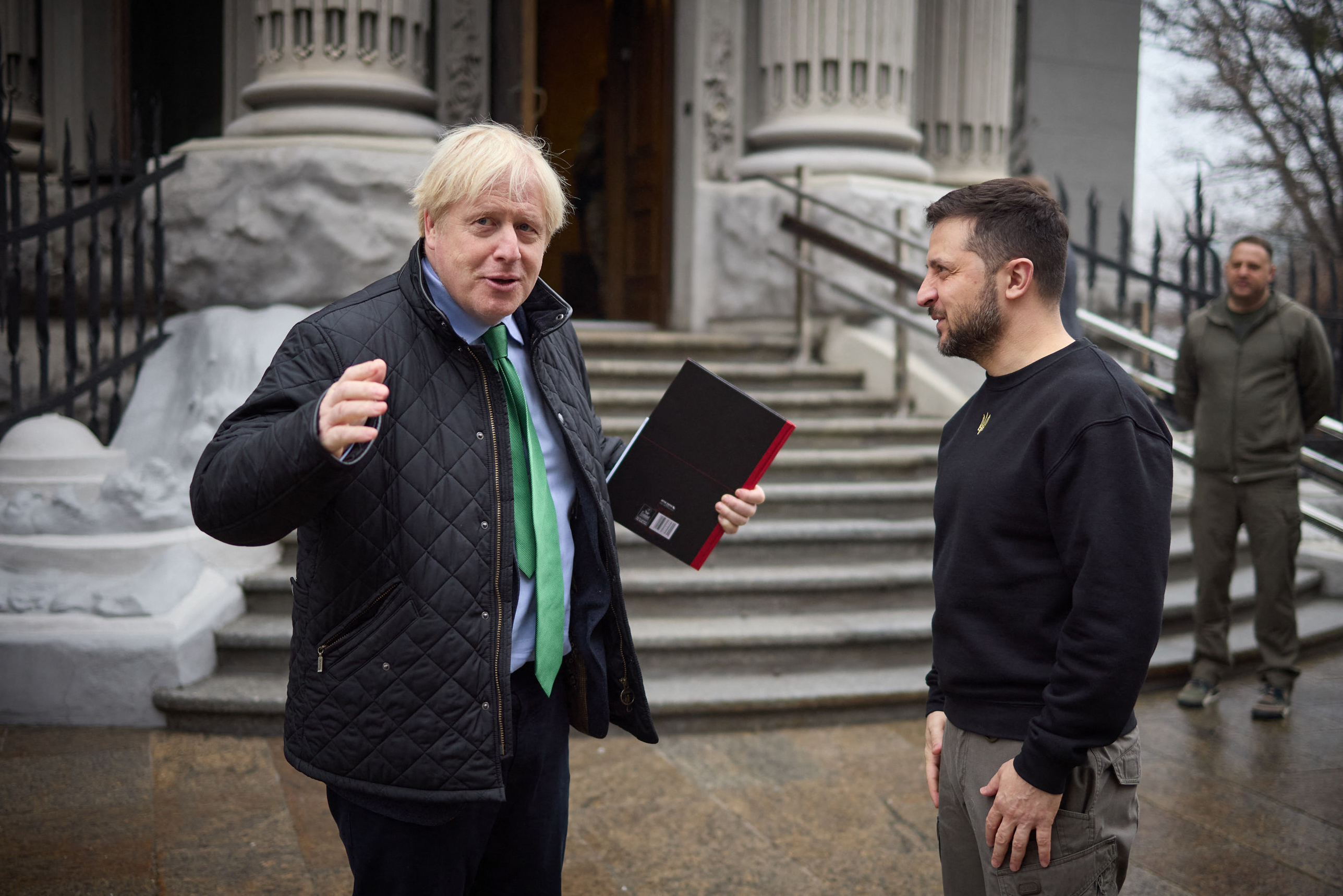 Boris Johnson a mers din nou în vizită în Ucraina: „Rămânem alături cât va fi nevoie”