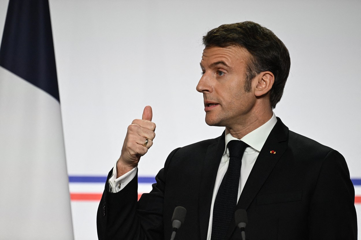 După ce a inflamat Franța, Macron le transmite protestatarilor că nu renunță la reforma pensiilor: Țara merită și are nevoie de asta